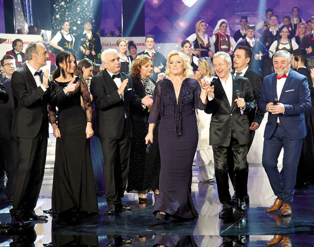 НОВОГОДИШЊИ ПРОГРАМ РТС: Шест студија за шест деценија